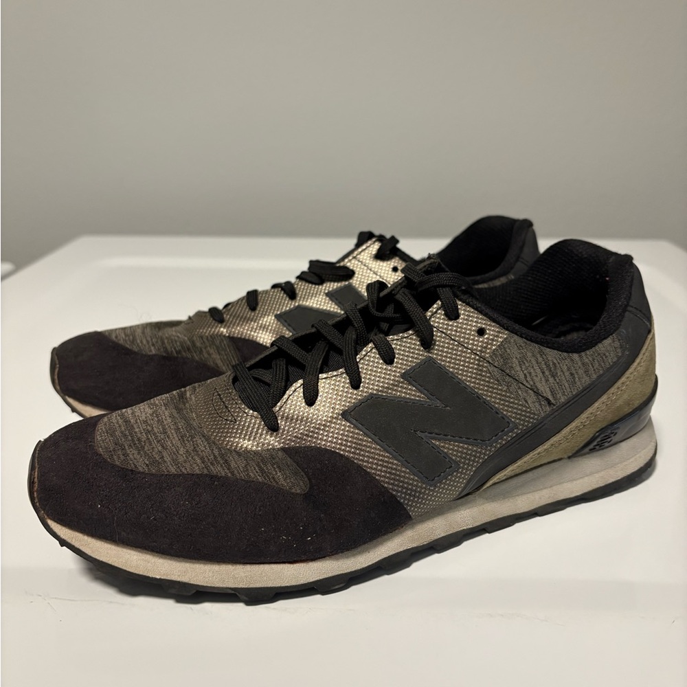 New Balance Women’s Shoes Sneakers 696 Size 8.5 Black Gray Gold Flats